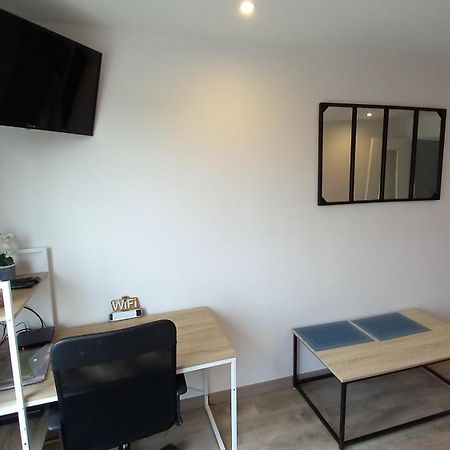 Le Belvedere Dernier Etage Avec Terrasse Wifi Fibre Apartment Tarbes Ngoại thất bức ảnh