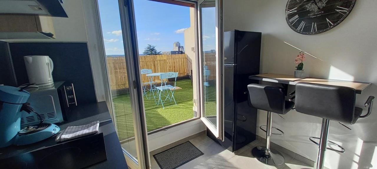 Le Belvedere Dernier Etage Avec Terrasse Wifi Fibre Apartment Tarbes Ngoại thất bức ảnh